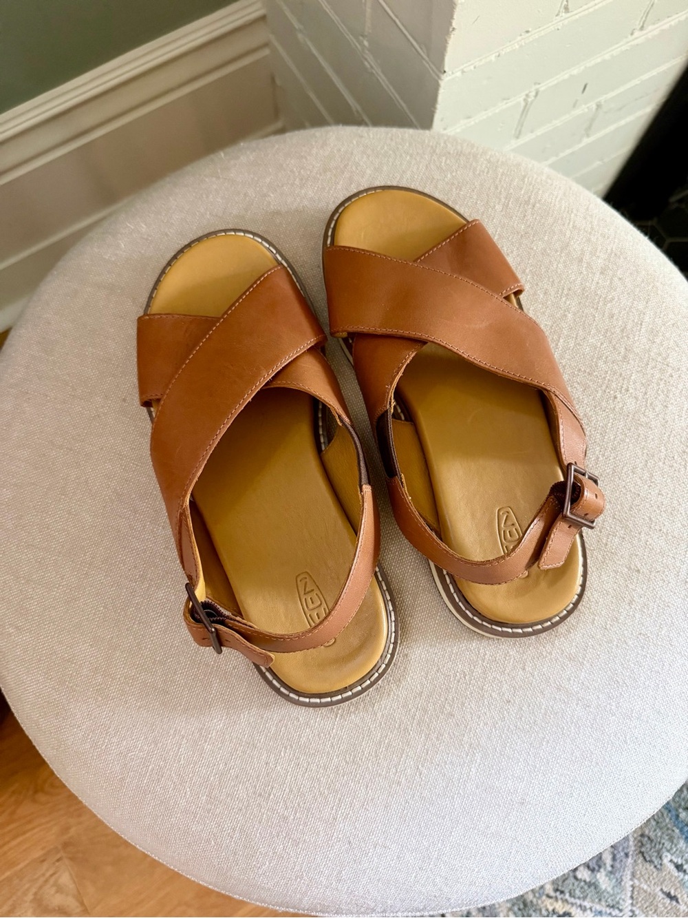 KEEN Women’s Lana Cross Strap Sandal - Picture 3 of 5